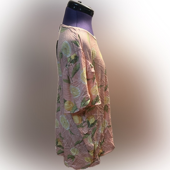 Lularoe Olive Tulip Sleeve Top Size 2XL - Picture 2 of 8